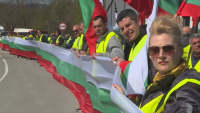 Работници от пътностроителна фирма затвориха Ришкия проход