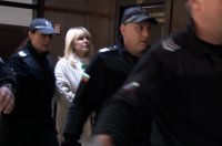 Бившата румънска министърка Елена Удря остава в ареста