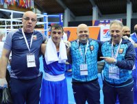 Тони Илиев преодоля корав грък по пътя към финала на Европейското по бокс за младежи