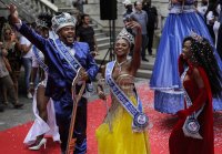 Карнавалът в Рио се завърна с пълна сила (СНИМКИ)