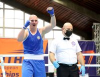 Георги Стоянов е полуфиналист на Европейското по бокс за младежи в София