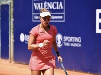 Виктория Томова се класира за втория кръг на тенис турнир в Германия