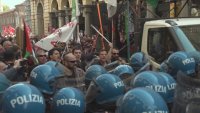 Сблъсъци и арести на протестиращи по време на вчерашните шествия за 1 май в Европа