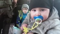 6-месечно бебе е сред изведените от "Азовстал", за ужаса на обсадата - говорят първите евакуирани