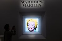 "Мерилин" на Анди Уорхол беше продадена за рекордните 195 млн. долара