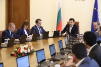 Премиерът Кирил Петков: МС вкарва дерогация за намаляване акциза на електроенергията и газа