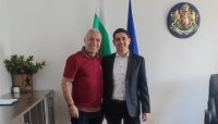 Министърът на младежта и спорта се срещна с Христо Стоичков