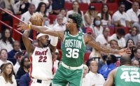 Бостън изравни серията срещу Маями в НБА