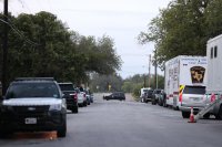 Стрелецът, убил 19 деца в Тексас, купил оръжието за рождения си ден