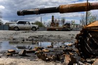 Зеленски обвини Русия, че опитва да унищожи Източна Украйна, Запорожие беше под обстрел тази сутрин