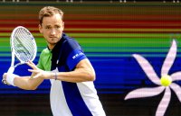Даниил Медведев отстъпи на тенисист с "уайлд кард" във финала в Хертогенбош