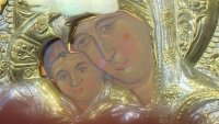 Църквата почита чудотворната икона на Пресвета Богородица „Достойно есть"