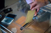 Парламентарен вот във Франция - ще спечели ли Макрон мнозинство