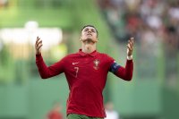 Португалия разгроми Швейцария с помощта на Кристиано Роналдо