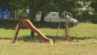 Вандали рушат детски площадки в Благоевград