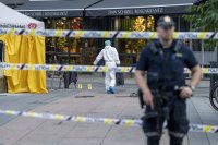 Двама загинали и над 20 ранени след стрелба в нощен бар в Осло