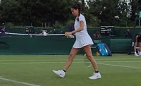 Изабелла Шиникова загуби във втория кръг на квалификациите на Уимбълдън