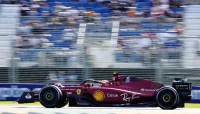 Карлос Сайнц грабна дебютната си победа във Формула 1 след луда надпревара на "Силвърстоун"