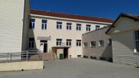 19-годишно момче е открито мъртво в двора на училището в пловдивското село Скутаре