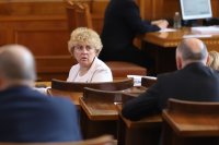 Виктория Василева е входирала искане за прекратяване на правомощията ѝ като депутат