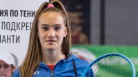 Денислава Глушкова отпадна в първия кръг на Уимбълдън при девойките