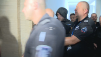Георги Семерджиев пристигна в съда под засилена охрана заради агресивно поведение (Видео)