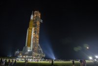Новата ракета на НАСА е готова за старт към Луната