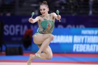 Боряна Калейн с ново съчетание на бухалки на Световното по художествена гимнастика в София