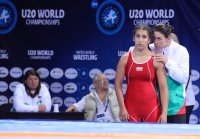 Ванеса Георгиева ще спори за бронза на Световното първенство по борба за девойки