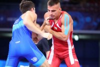 България остана без медал от Световното по борба за юноши и девойки в София