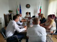 Весела Лечева се срещна с кметовете на малките населени места за развитието на спорта там
