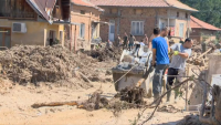 Отпускат храна и вода от държавния резерв за най-засегнатите от наводненията села