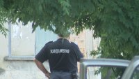 Екипи на жандармерията пристигат в Каравелово, Богдан и Слатина