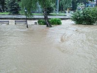 Проливни дъждове и наводнени улици и в Копривщица