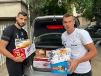 Локомотив Пловдив дари храна и стоки от първа необходимост за пострадалите от наводненията в Карлово