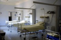 Пиян мъж нападна медицинска сестра в спешното отделение на болницата в Перник