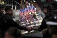 снимка 5 В САЩ почетоха паметта на жертвите на атентата в Ню Йорк през 2001 г.
