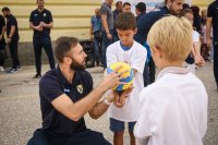 Шампионите на България обучаваха деца на волейбол в Пазарджик (Снимки)