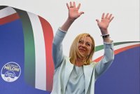 Убедителна победа за крайната десница и Джорджа Мелони на парламентарните избори в Италия
