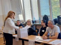 Илияна Йотова: Призовавам българските граждани да гласуват и да опровергаят прогнозите за ниска активност