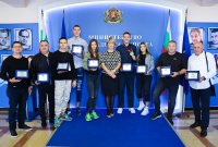 Министър Лечева награди медалисти от световни и европейски първенства