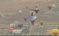 Високо във въздуха: Балонена фиеста започна в американския щат Ню Мексико