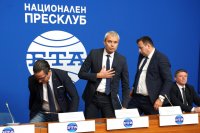 "Възраждане" няма да подкрепят кабинет с мандат на друга партия, Костадинов гони медии от пресконференция
