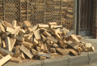 Недостиг на дърва за зимата в бобовдолски села