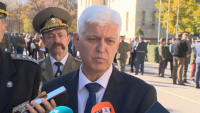 Военният министър: Трябва да преценим риска за Българската армия, преди да пращаме оръжие в Украйна