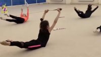 Най-малките гимнастички от "Олимпийски надежди" на лагер в спортен комплекс "Раковски"