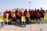 Футболистите на Ботев Пловдив зарадваха свой дългогодишен фен