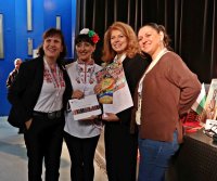 Ръководители на български фолклорни състави в чужбина се събраха на творческа среща в София