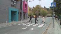 Във Варна сигнализират за опасни пешеходни пътеки