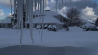 Снежна покривка от почти 2 метра в щата Ню Йорк (СНИМКИ)